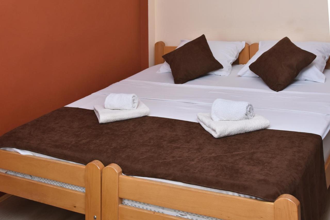Guest House Villa Mir Kragujevac Exterior photo